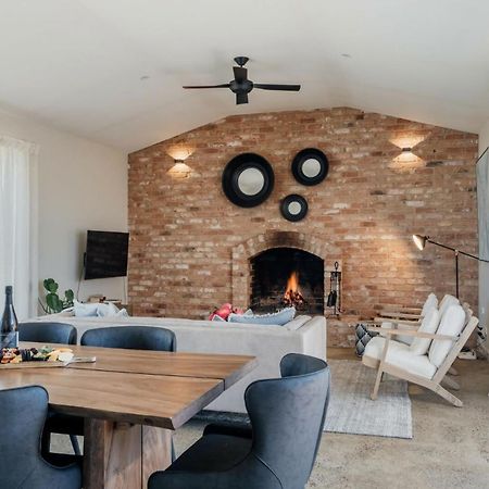 Embracing Evandale Villa Екстериор снимка